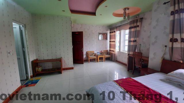 Khu vực đỗ xe phía trước nhà nghỉ Thanh Thảo Yên Minh