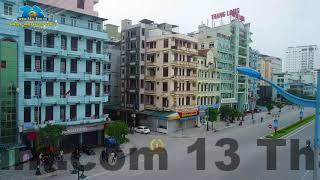 Vị trí khách sạn lý tưởng gần biển, mang lại không gian thư giãn cho khách du lịch.