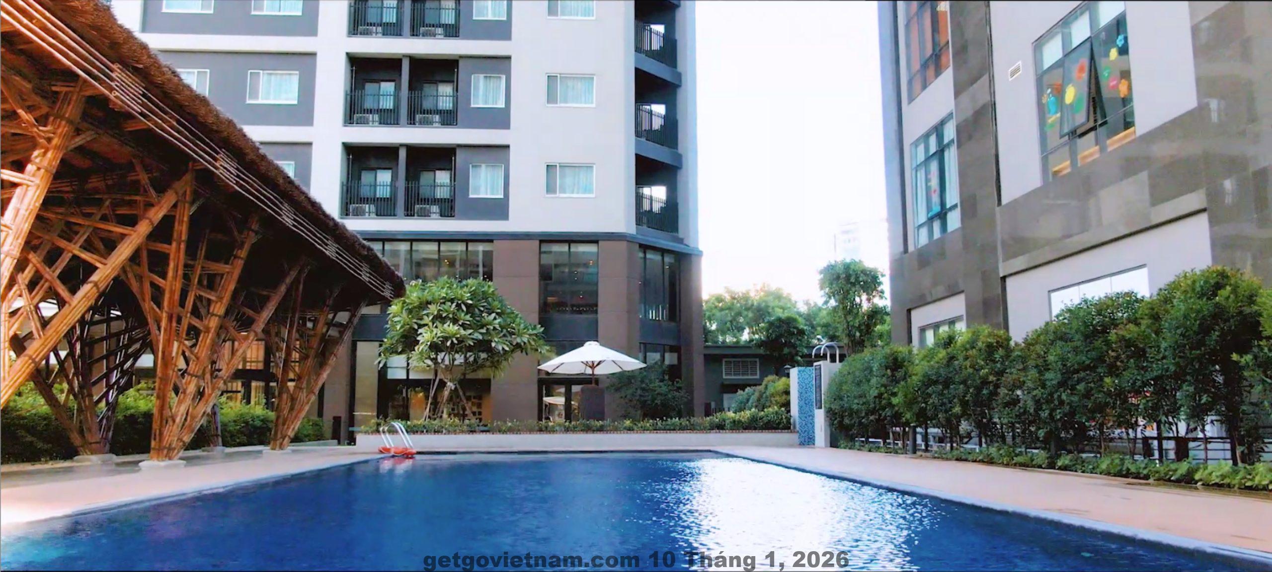 Roygent Parks Hanoi Review 2026: Serviced Residence chuẩn Nhật cho người ở dài ngày 5 Khu lễ tân Roygent Parks Hanoi với phong cách tối giản, gọn gàng và chuyên nghiệp