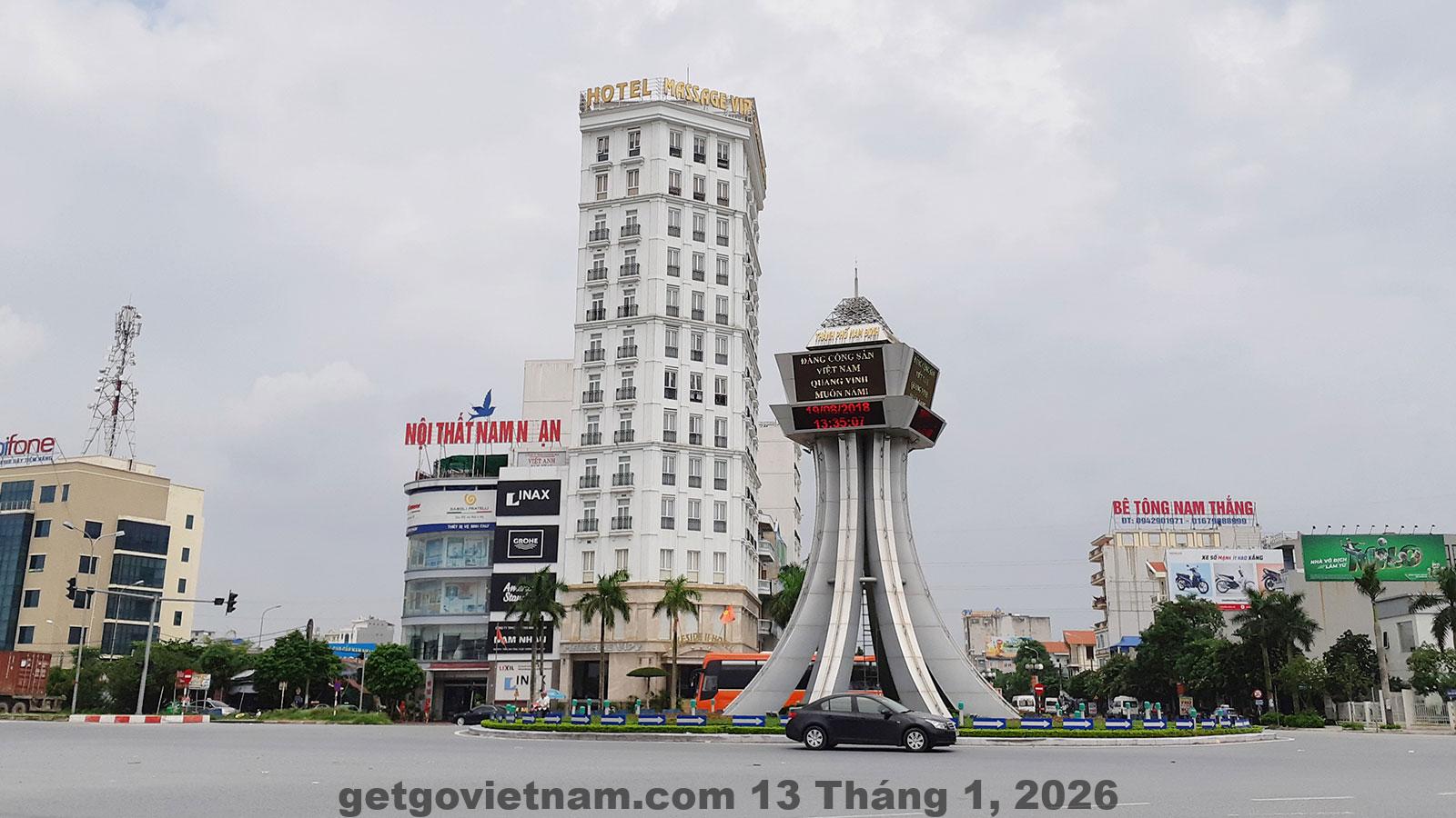 Địa chỉ khách sạn nằm trong khu vực trung tâm của Nam Định, thuận tiện cho việc di chuyển đến các điểm du lịch.