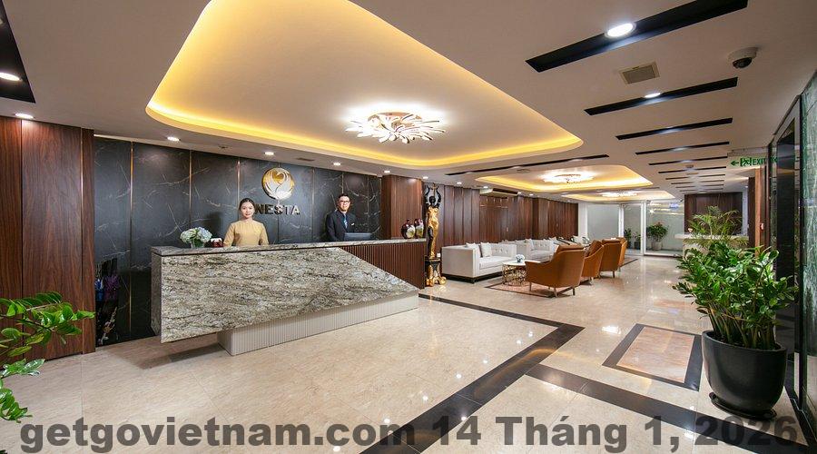Đánh giá Khách sạn Nesta Hà Nội 2026: Có đáng ở không? 2 Tổng quan mặt tiền Khách sạn Nesta Hà Nội nhìn từ bên ngoài