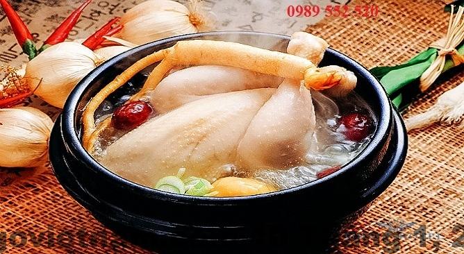 Nhà hàng Grace Hotel phục vụ ăn sáng và tiệc hội nghị