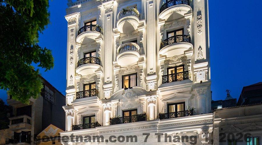 overview of the hotel 1