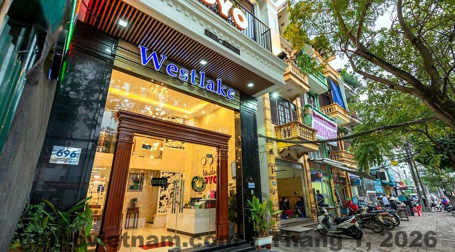 Phòng nghỉ tại Eden WestLake Hotel với nội thất đơn giản và diện tích vừa phải