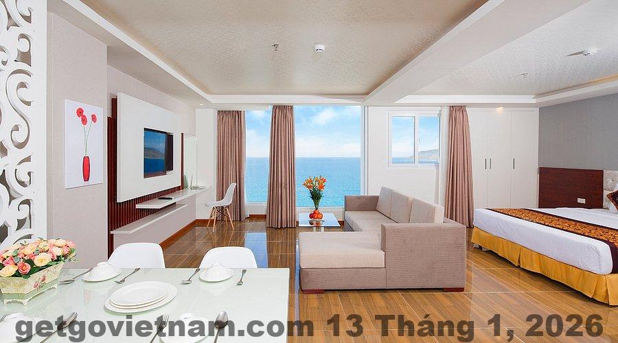 Nội thất phòng nghỉ tại Paris Hotel, trang bị đầy đủ tiện nghi cho kỳ nghỉ thư giãn