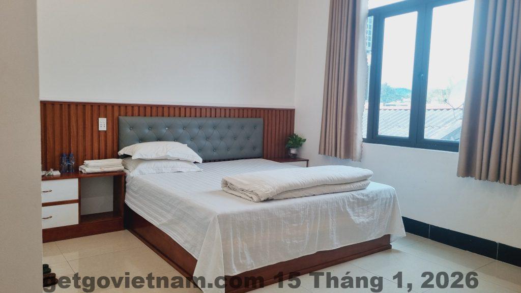 Phòng đơn VIP tại An Vũ Hotel, với không gian sang trọng và tiện nghi đầy đủ.