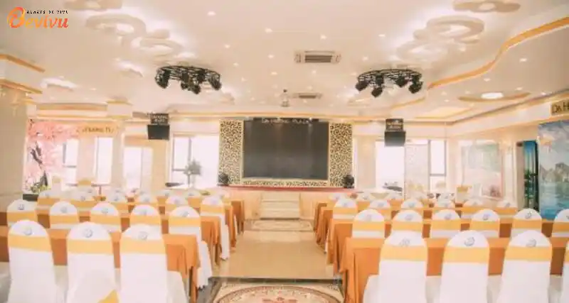 Phòng hội nghị lớn tại Khách sạn Dạ Hương Thái Nguyên