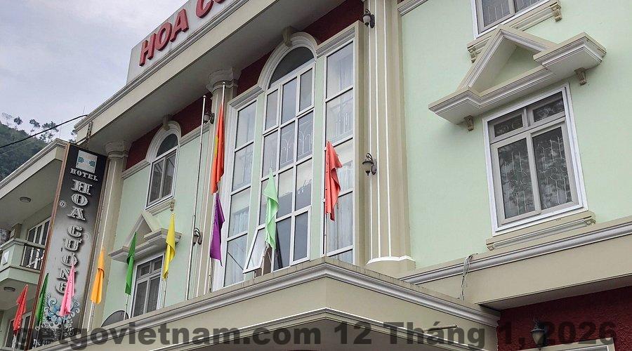 Khu vực lễ tân Khách Sạn Donka với phong cách đơn giản và thân thiện.