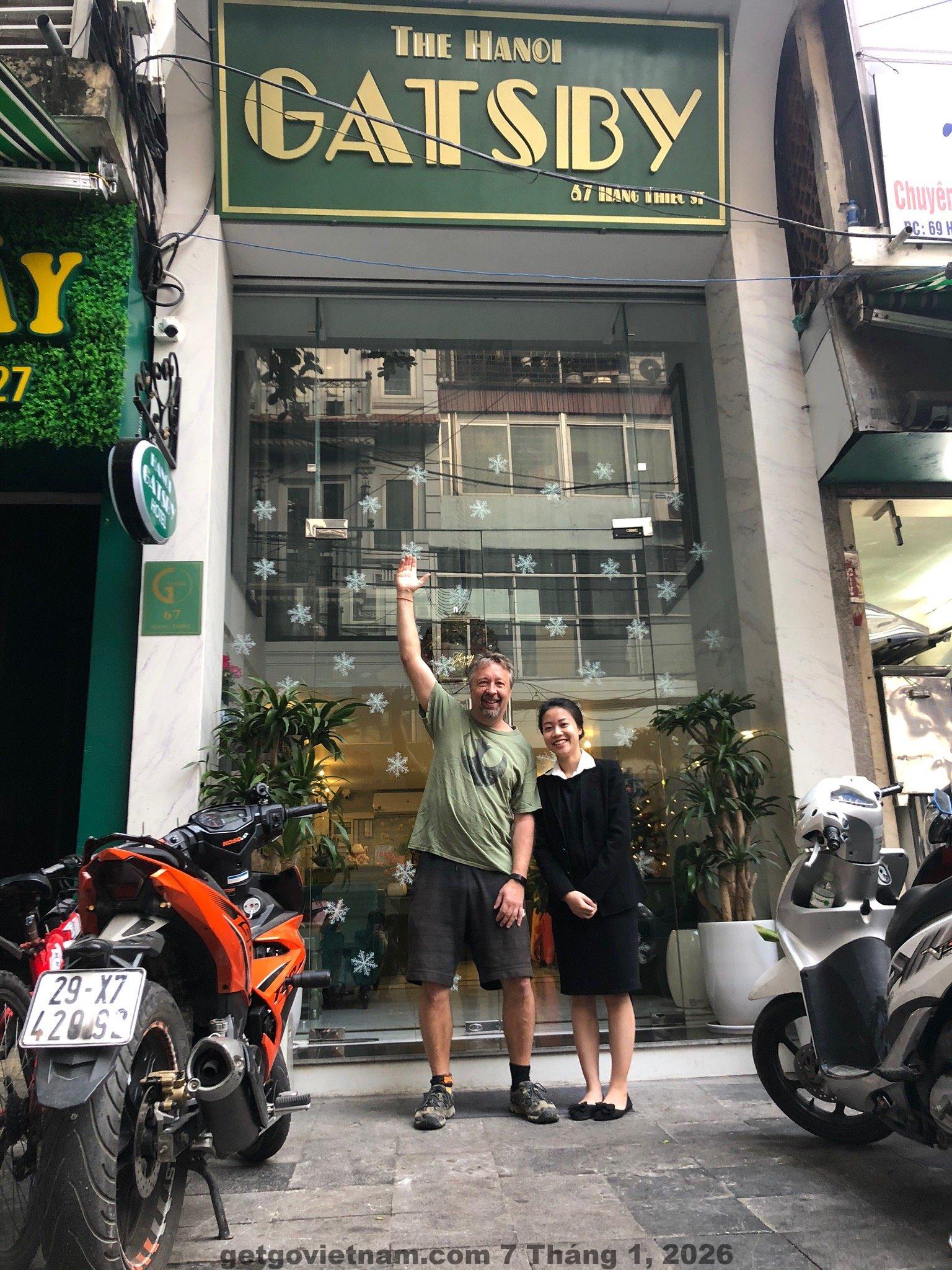 Khu vực lễ tân Hanoi Gatsby Hotel với không gian nhỏ gọn, phong cách boutique