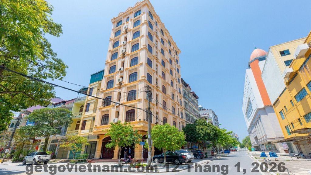 Không gian yên tĩnh, phù hợp cho nghỉ ngơi, nhưng thiếu các tiện ích cao cấp.