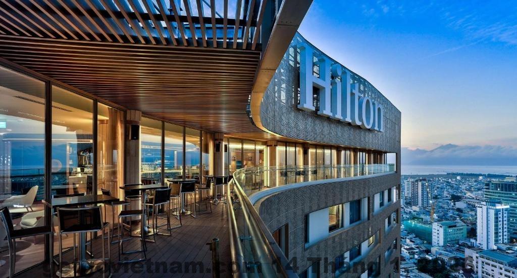 Phòng nghỉ tại Khách Sạn Lamanga với thiết kế hiện đại, đầy đủ tiện nghi.