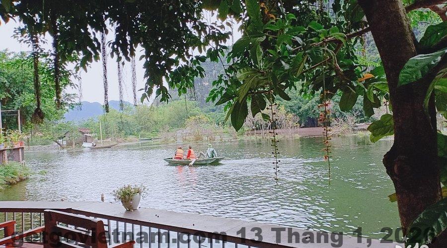 Cảnh sắc tuyệt vời từ khách sạn, làm tăng giá trị trải nghiệm của du khách.