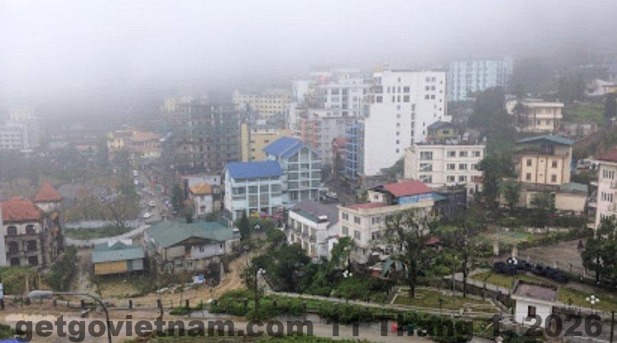 Khu vực ăn sáng tại khách sạn Paradise Tam Đảo với buffet đơn giản