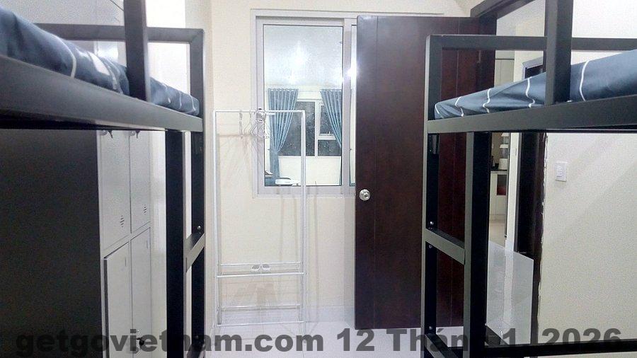 Phòng nghỉ tại Khách sạn 103 Hà Đông với nội thất cơ bản, bố trí gọn gàng