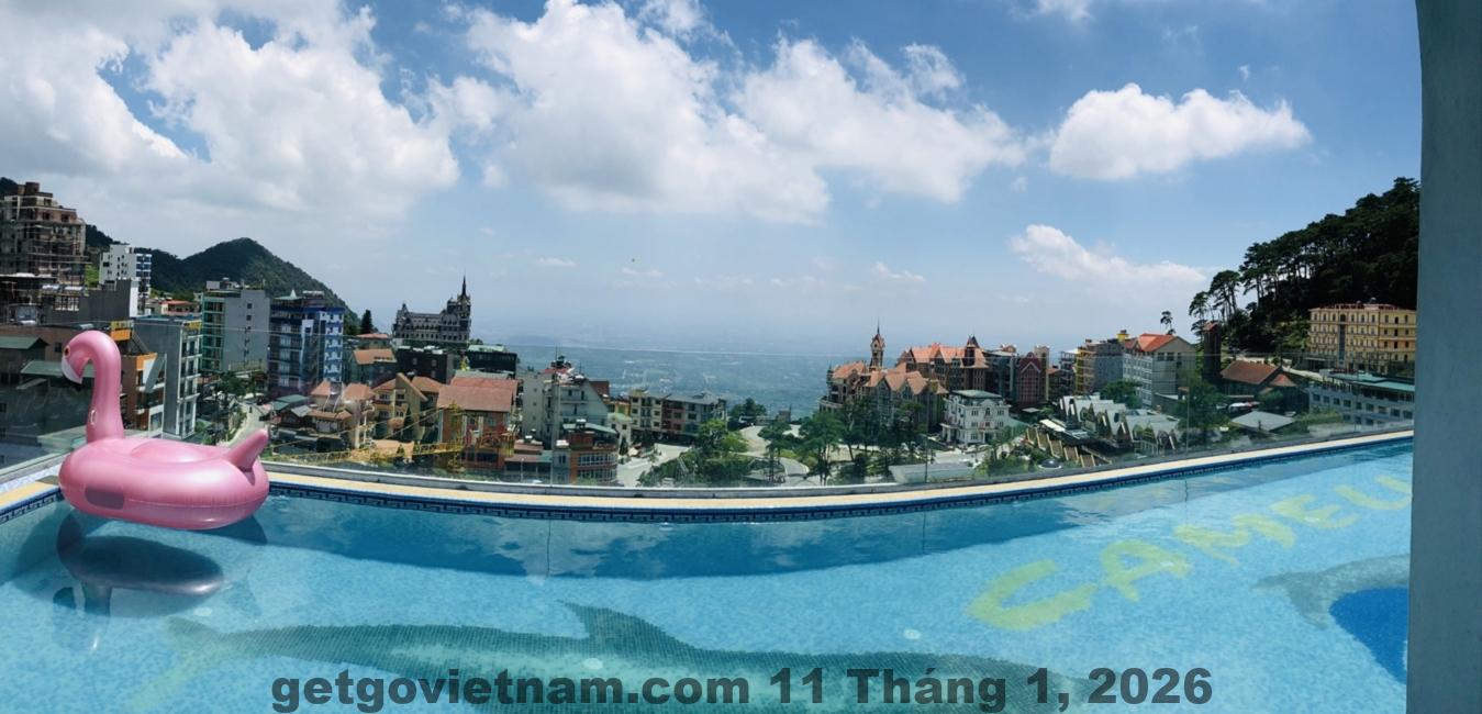 Toàn cảnh Khách sạn Meila Tam Đảo nằm tại trung tâm thị trấn