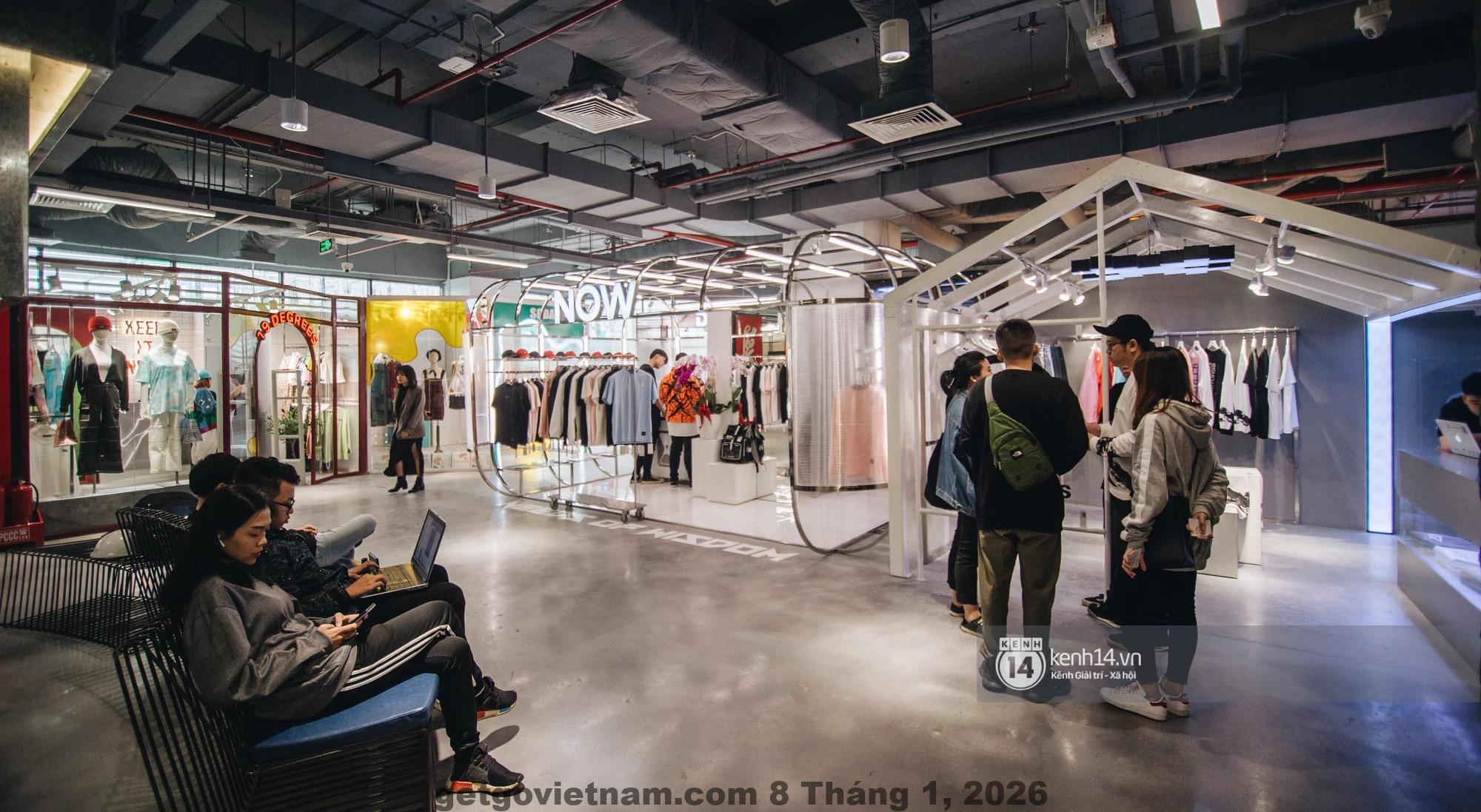 Vincom Bà Triệu – trung tâm thương mại gần khách sạn