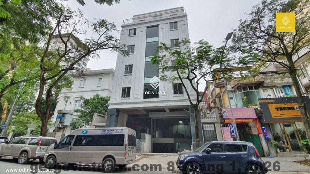 Tòa nhà dạng nhà phố cải tạo thành khách sạn nhỏ tại khu Hàng Chuối Hà Nội