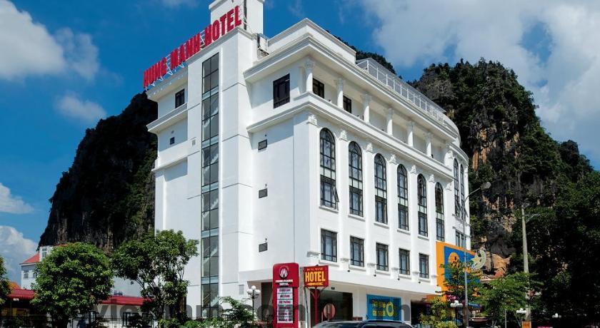 toan canh khach san hung manh plaza hotel tai muong khen tan lac