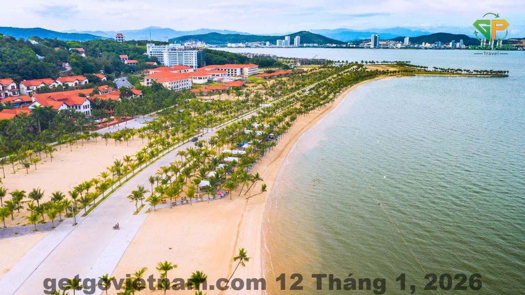 Tiện ích tại Thanh Nam Hotel - Hồ bơi nhỏ nhưng sạch sẽ