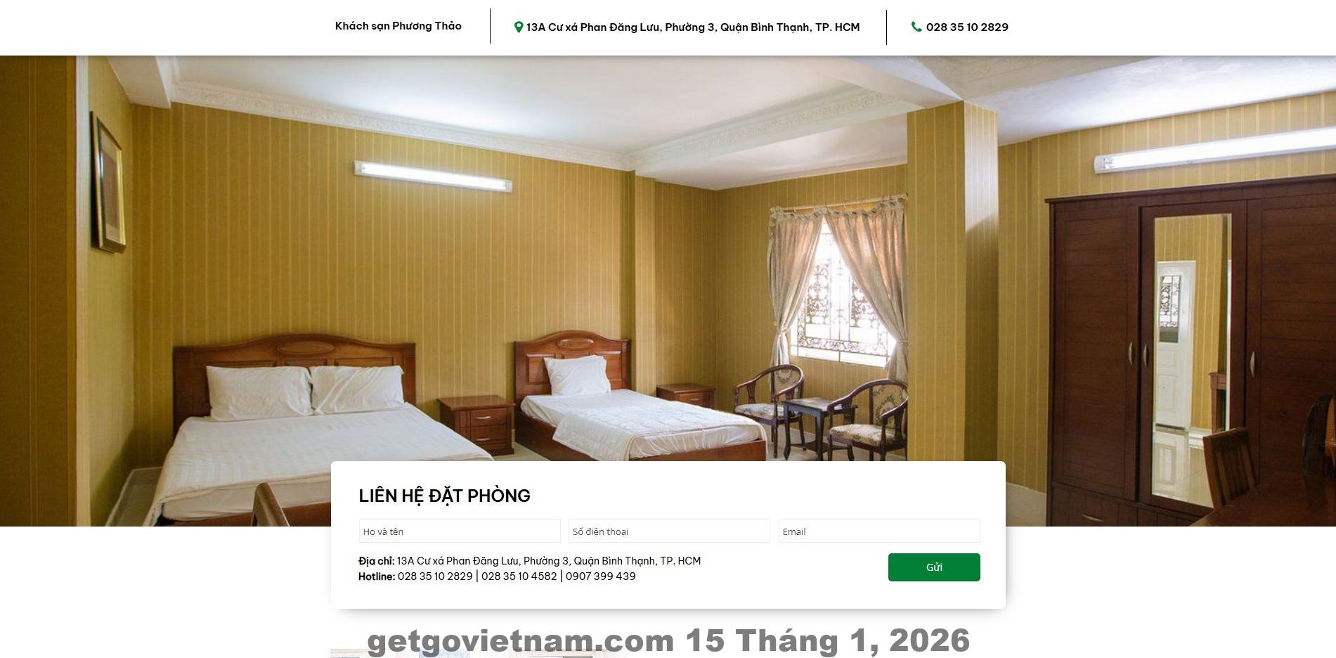 Mặt tiền Phương Thảo Hotel gần sân bay Nội Bài, thiết kế đơn giản, dễ nhận diện