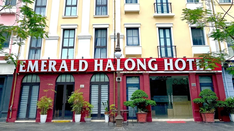 Khu vực lễ tân Golden Quang Ninh Hotel