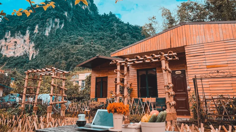 Khách sạn Đức Lan Hà Giang đánh giá 2026: Ở trung tâm – giá ổn – có nên chọn? 7 Hành lang và không gian chung tại Khách sạn Đức Lan Hà Giang