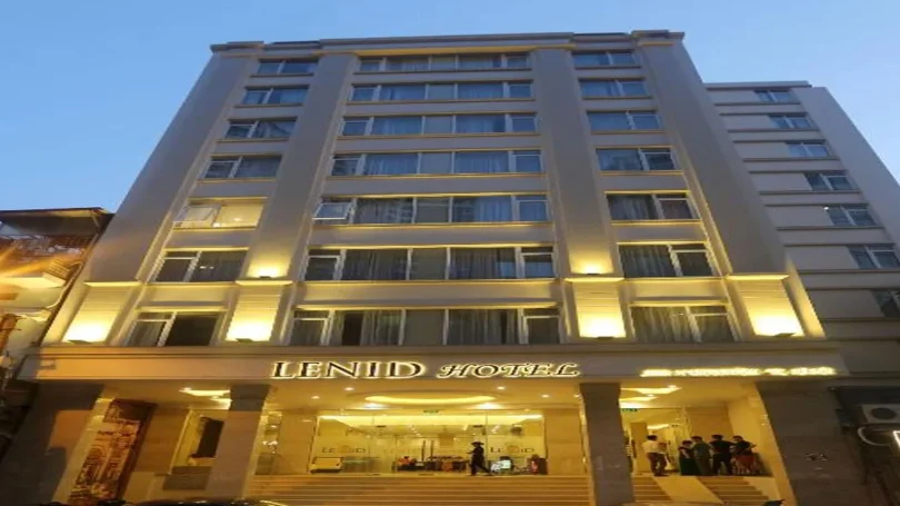 Khu vực ăn sáng đơn giản tại M Village Hotel Thợ Nhuộm