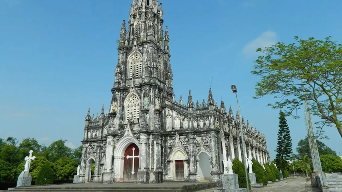 Ẩm thực hải sản địa phương tại Trà Cổ