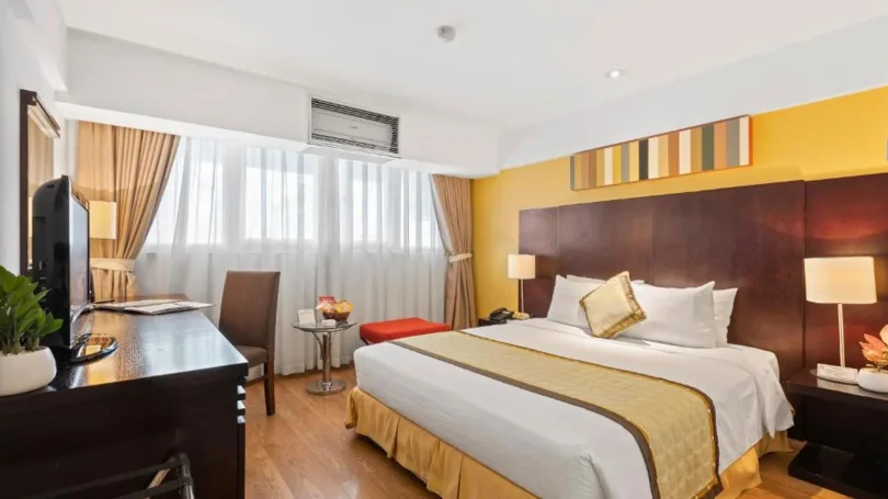 Phòng nghỉ tiêu chuẩn tại OYO 1238 Bao Son Hotel với nội thất đơn giản