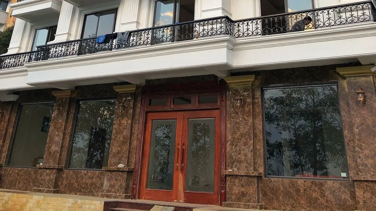 Khách sạn Black H'mong View Hotel Đánh giá 2026: Chốn nghỉ ngơi tuyệt vời tại Sa Pa 6 Bữa sáng tại Black H'mong View Hotel với những món ăn truyền thống địa phương, đủ dinh dưỡng và hợp khẩu vị.