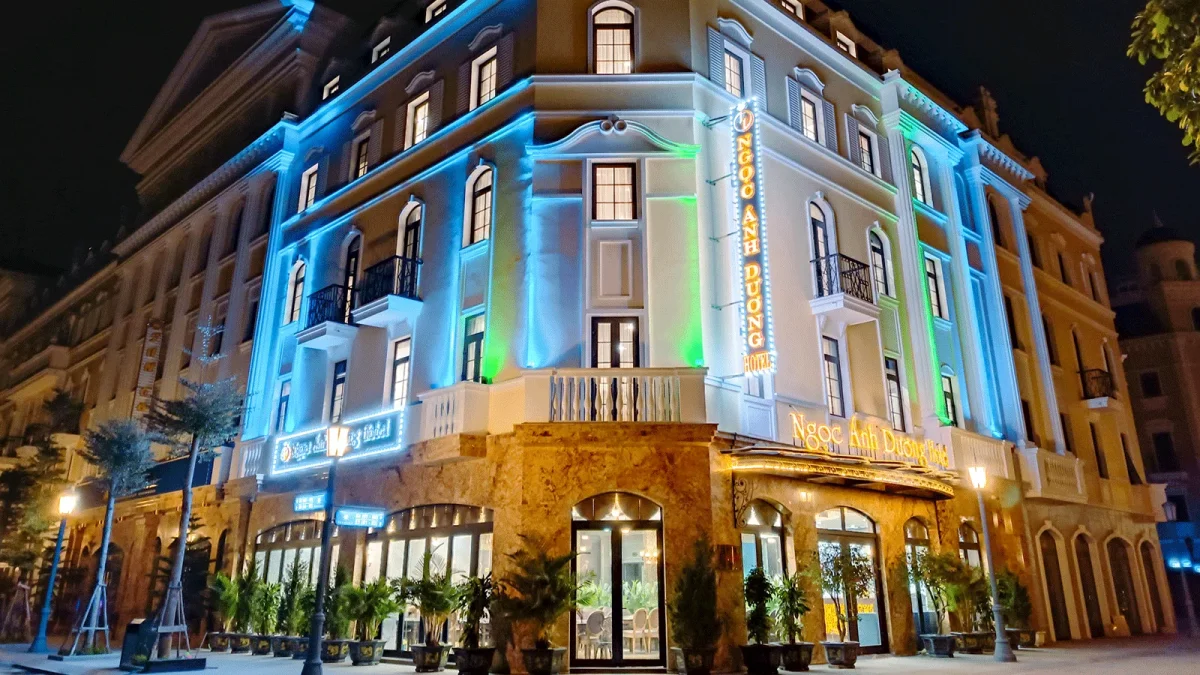 Khu vực ăn uống tại Hotel Ngọc Anh 2 – phục vụ đơn giản