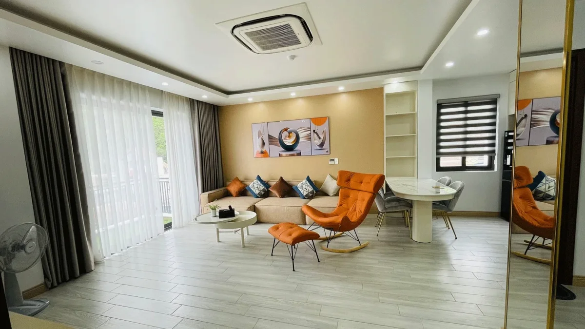 Khu vực sinh hoạt chung tại Cat Ba Seoul 2 Hotel & Apartment, không gian đơn giản