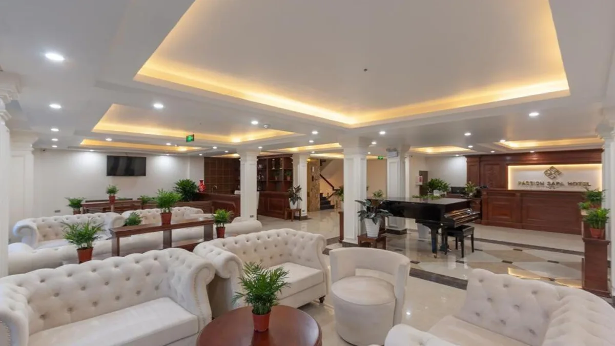 Đánh giá Sapa Passion Hotel & Spa 2026: Có đáng ở giữa lòng Sa Pa? 8 Không gian sảnh chờ ấm cúng tại Sapa Passion Hotel & Spa
