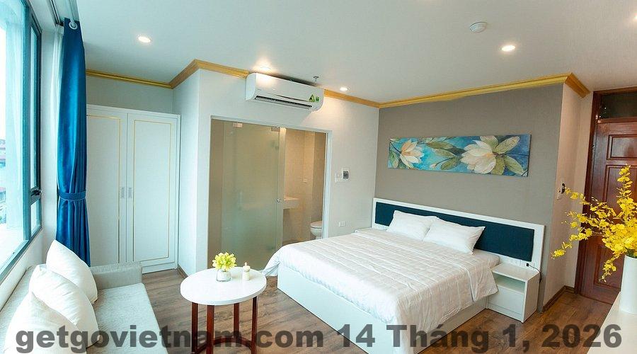 View nhìn ra khu vực đường Lạc Long Quân từ phòng nghỉ Vega Hanoi Hotel