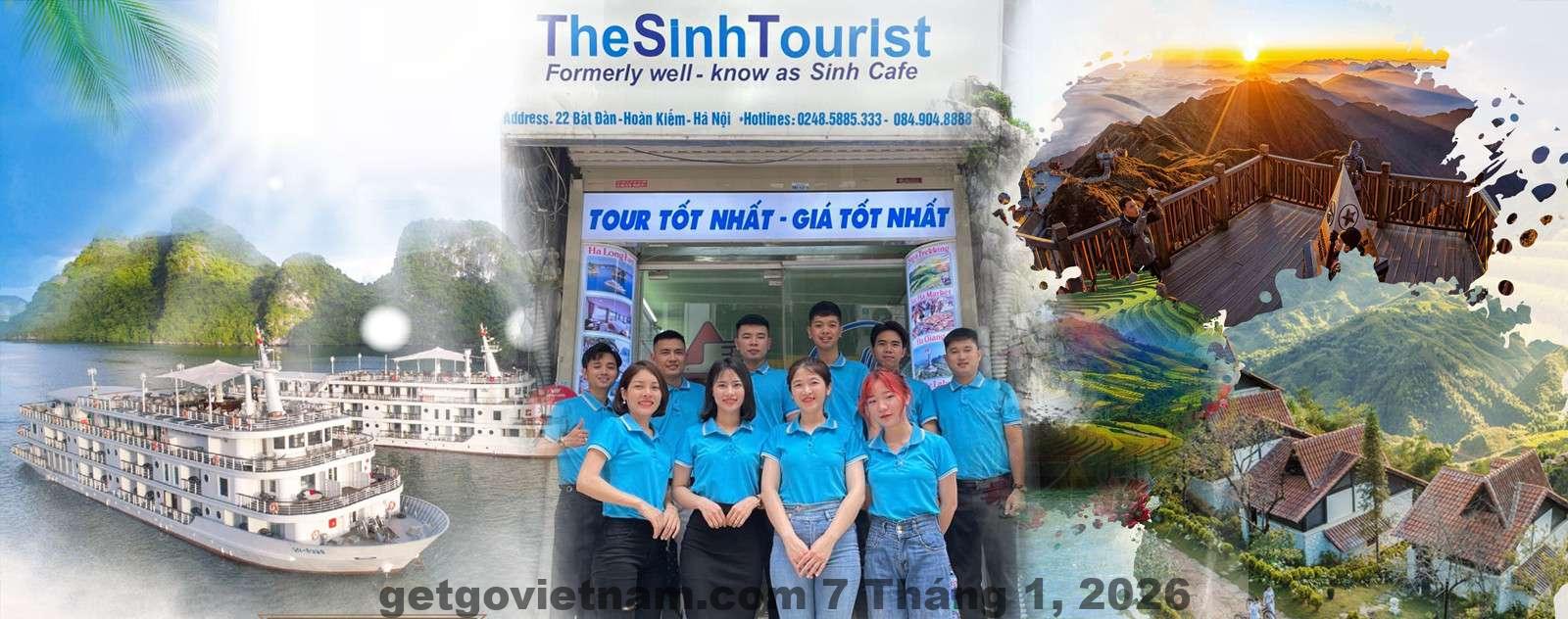 Mặt tiền khách sạn The Sinh Tourist Hotel & Travel trên phố Bát Đàn, khu phố cổ Hà Nội