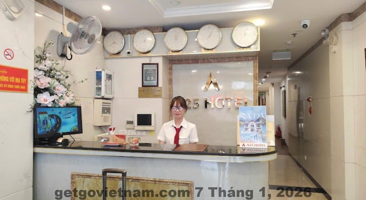 Khu vực Văn Miếu Quốc Tử Giám gần A25 Hotel Nguyễn Khuyến