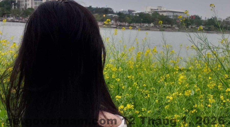 Phòng nghỉ tiêu chuẩn tại Lake View Hotel Việt Trì với nội thất cơ bản